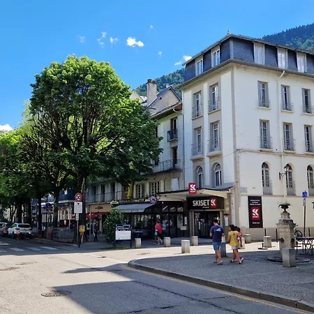 Апартаменты T3 Centre-ville Bagneres-de-Luchon