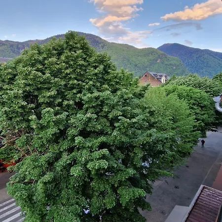 Апартаменты T3 Centre-ville Bagneres-de-Luchon