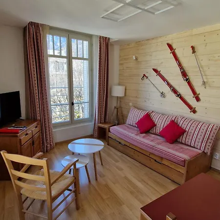 T3 Centre-ville Апартаменты Bagneres-de-Luchon